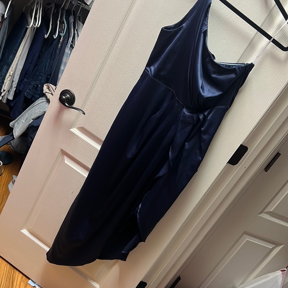 NWT Lulu’s One Shoulder Asymmetrical Dress
